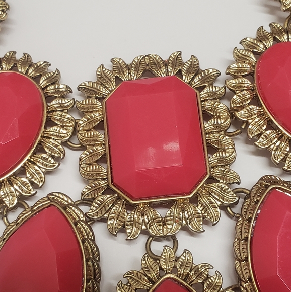 Amazing Golden Leaf Wrapped Pink Acrylic Crystal Statement Necklace - Picture 7 of 10